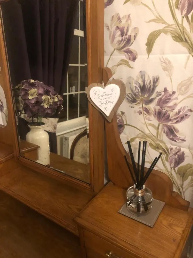 Corner Cottage - Character, Charm, Great Location. Ringwood United Kingdom